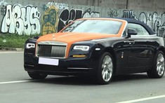 Rolls-Royce Dawn mui trần độc nhất Việt Nam bất ngờ tái xuất trên đường với diện mạo mới