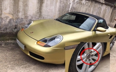Chiếc xe thể thao Porsche Boxster 986 mang bộ mâm có logo Audi khiến cư dân mạng phì cười
