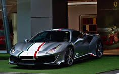 Ferrari 488 Pista Piloti đầu tiên cập bến Singapore khiến nhà giàu Đông Nam Á "thèm khát"