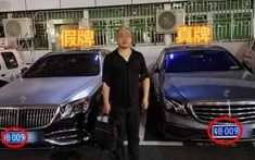 Chủ xe Mercedes-Maybach nhanh chóng bị bắt giữ khi sử dụng biển "mẹ bồng con" cùng với xe vợ