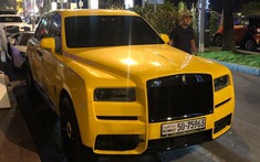Chiếc Rolls-Royce Cullinan màu vàng chói lóa này đảm bảo khiến người khác phải ngoái nhìn