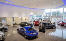 Bán được nhiều xe hơn nhưng Mercedes-Benz lại thua thương hiệu này về độ hài lòng của khách hàng