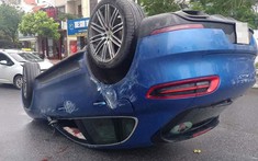 Bắc Ninh: SUV hạng sang Porsche Macan lật ngửa, 2 người bị thương