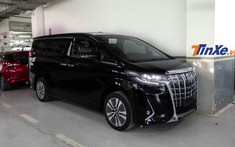 Hết thời ế chỏng chơ, “chuyên cơ mặt đất” Toyota Alphard "cháy hàng" trong tháng Ngâu