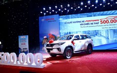 Nối đuôi Vios, Toyota Fortuner được đại lý giảm giá tới 60 triệu đồng