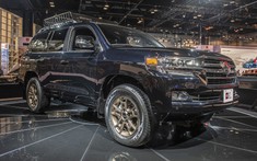 Toyota Land Cruiser phiên bản "di sản" được báo giá, đắt hơn Lexus LX 2019