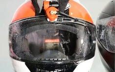 WiPEY - Cần gạt mũ bảo hiểm cực tiện lợi cho biker trong cơn mưa
