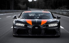 Chứng kiến Bugatti Chiron mới phá kỷ lục tốc độ 483 km/h thần thánh