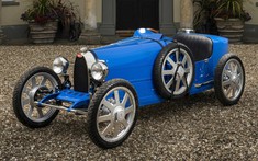 Bugatti Baby II - Xe đồ chơi đắt hơn Honda Civic Type R dành cho các "rich kid" đích thực, đã cháy hàng