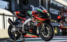 Diện kiến siêu mô tô Aprilia RSV4 X giá hơn 1,1 tỷ đồng vừa chính thức bàn giao cho khách hàng