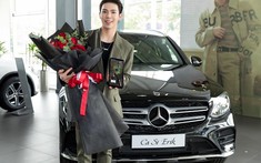 Ca sĩ Erik mua Mercedes-Benz GLC 300 AMG hơn 2,4 tỷ đồng để tặng cho bố