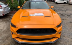 Sau 5 tháng tìm chủ nhân, Ford Mustang đời 2018 màu cam độc nhất Việt Nam về "làm dâu" ở Đồng Nai