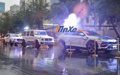 Soi kỹ đoàn xe "khủng" hơn 80 tỷ đồng được Minh "Nhựa" đem ra trưng bày tại đám cưới con gái