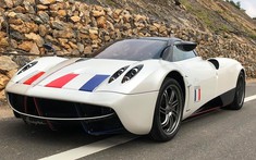 Xem Pagani Huayra của Minh "Nhựa" được vận chuyển từ xe chuyên dụng xuống đường cao tốc La Sơn - Túy Loan