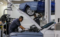 THACO mời chuyên gia 20 năm kinh nghiệm của BMW về Việt Nam chăm sóc xe cho khách