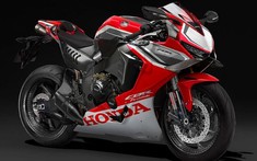 Sport bike Honda CBR1000RR hoàn toàn mới sẽ được trang bị khung siêu nhẹ, sức mạnh lên 220 mã lực