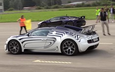 Tận hưởng 15 phút cảnh các siêu xe Bugatti, Pagani, Ferrari và Koenigsegg đối đầu lẫn nhau