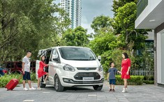 Ford Tourneo chính thức có giá bán từ 999 triệu đồng, Kia Sedona sắp bị đe doạ