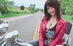 Thần tượng áo tắm Gravure Idol Hirajima Natsumi và niềm đam mê bất tận với phân khối lớn