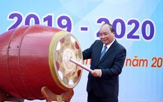 Thủ tướng Nguyễn Xuân Phúc gióng trống khai trường