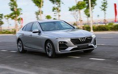 Mua xe VinFast Lux tại sự kiện lái thử, khách hàng có cơ hội nhận vé xem F1 trị giá hơn 18 triệu đồng