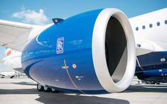 Đây là lý do tại sao phần vòng tròn đầu động cơ máy bay lại không bao giờ được sơn