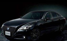 Sedan hạng sang Toyota Crown được bổ sung phiên bản thể thao Sport Style mới