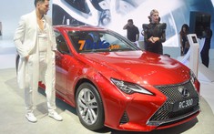 Coupe thể thao Lexus RC 300 2019 giá 3,3 tỷ đồng tại Việt Nam