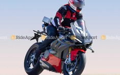 Sport bike siêu nhẹ Ducati Panigale V4 Superleggera lộ ảnh chạy thử