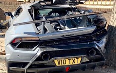 Sau tai nạn, siêu xe Lamborghini Huracan Performante bị "rã đồ" ra bán