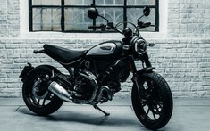 Thêm màu đen huyền bí, Ducati ra mắt Scrambler Icon Dark 2020 với mức giá tốt