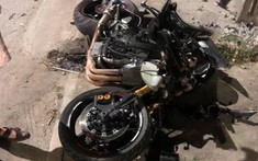 Nghệ An: Mô tô phân khối lớn tông vào cột viễn thông, nam thanh niên tử vong
