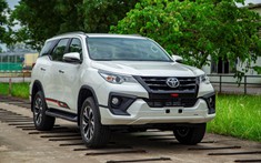 10 ô tô bán chạy nhất Việt Nam trong tháng 9/2019: Toyota Fortuner và Honda CR-V trở lại, Kia vắng bóng