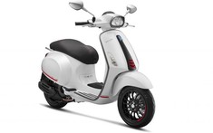 Vespa Sprint Carbon 2019 ra mắt với giá 105 triệu đồng