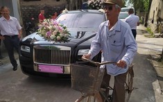 Rolls-Royce Ghost làm xe hoa trong đám cưới trên đường làng ở Nghệ An
