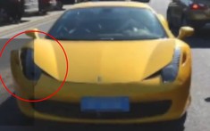 Thanh niên đâm hỏng siêu xe Ferrari 458 Italia mượn của bạn trước một ngày rước dâu