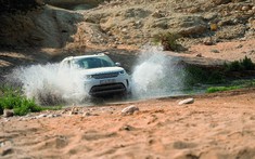 Land Rover mang chương trình trải nghiệm "Above and Beyond Tour" đến Hà Nội