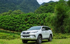 Chạy đua doanh số cuối năm, Toyota Việt Nam ưu đãi tới 100 triệu đồng cho hàng loạt xe