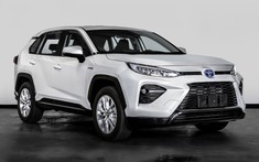 Toyota Wildlander 2020 - đối thủ mới của Honda CR-V - lần đầu lộ nội thất