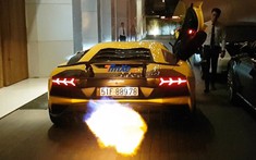 Đam mê "khạc lửa", chủ Lamborghini Aventador S trang bị hẳn cho xe ống xả độ siêu hiếm của Ryft