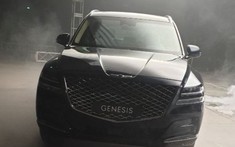 Genesis GV80 2020 - SUV sang của Hyundai - lộ ảnh "bằng xương bằng thịt" trước ngày ra mắt