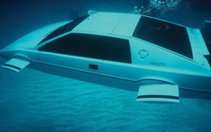 Bỏ ra 100 USD để mua chiếc xe tàu ngầm Lotus Esprit, cặp vợ chồng "hốt bạc" sau 24 năm