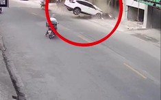 Video quay lại khoảnh khắc chiếc Honda CR-V lao vào salon tóc trong vụ tai nạn tại Hải Dương