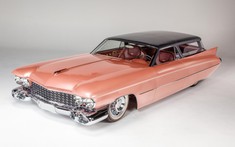 Ngắm vẻ đẹp lộng lẫy của chiếc Cadillac màu hồng độ trên 1.000 mã lực