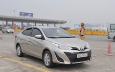 Cục Cảnh sát Giao thông triển khai trạm kiểm tra nồng độ cồn tất cả các lái xe đi vào cao tốc