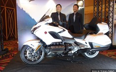 Honda tung ra phiên bản 2020 cho "chuyên cơ mặt đất" Gold Wing GL1800 với màu trắng ngọc tuyệt đẹp