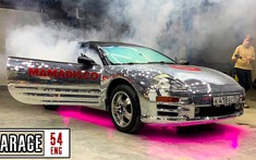 Bạn sẽ cần kính râm để ngắm chiếc Mitsubishi bao phủ bởi "65.000 mảnh gương tí hon" này