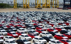 Nửa đầu tháng 1/2020, ô tô nhập khẩu thong thả về Việt Nam chỉ với khoảng 2.300 chiếc