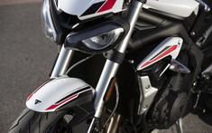 Naked bike Triumph Street Triple S 2020 trình làng phiên bản 660 phân khối