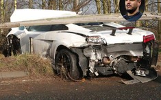 Thủ môn của "quỷ đỏ" Manchester United lái siêu xe Lamborghini Gallardo tông vào dải ta-luy